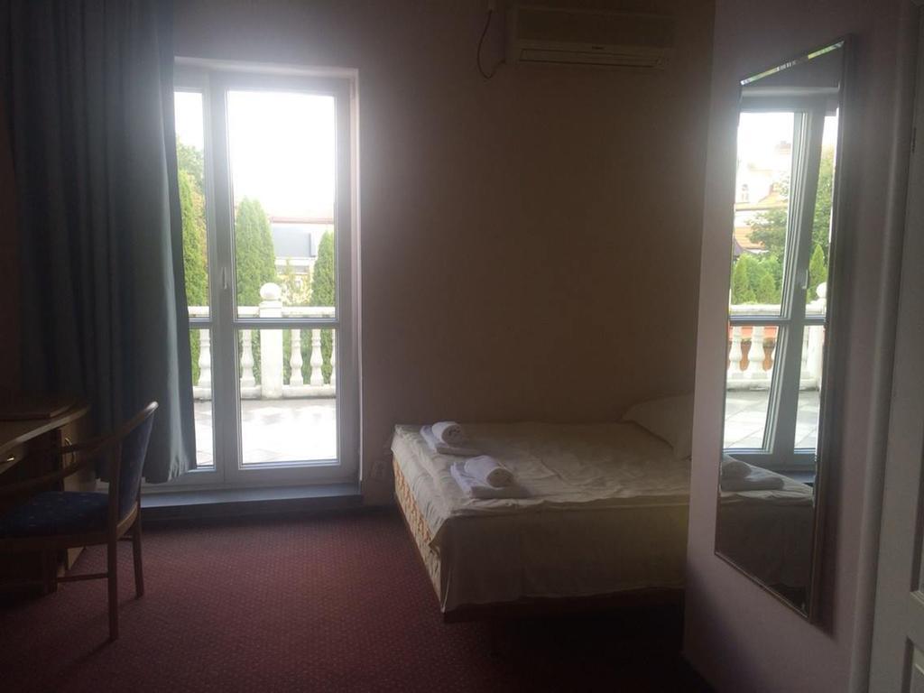 Rezydencja Parkowa Hotell Warszawa Rom bilde