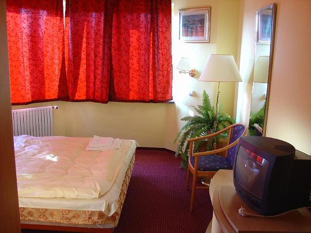 Rezydencja Parkowa Hotell Warszawa Rom bilde